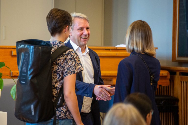 hybride_lehre_eröffnung_senatssaal_24.06.2024_stefan_klenke-0767.jpg